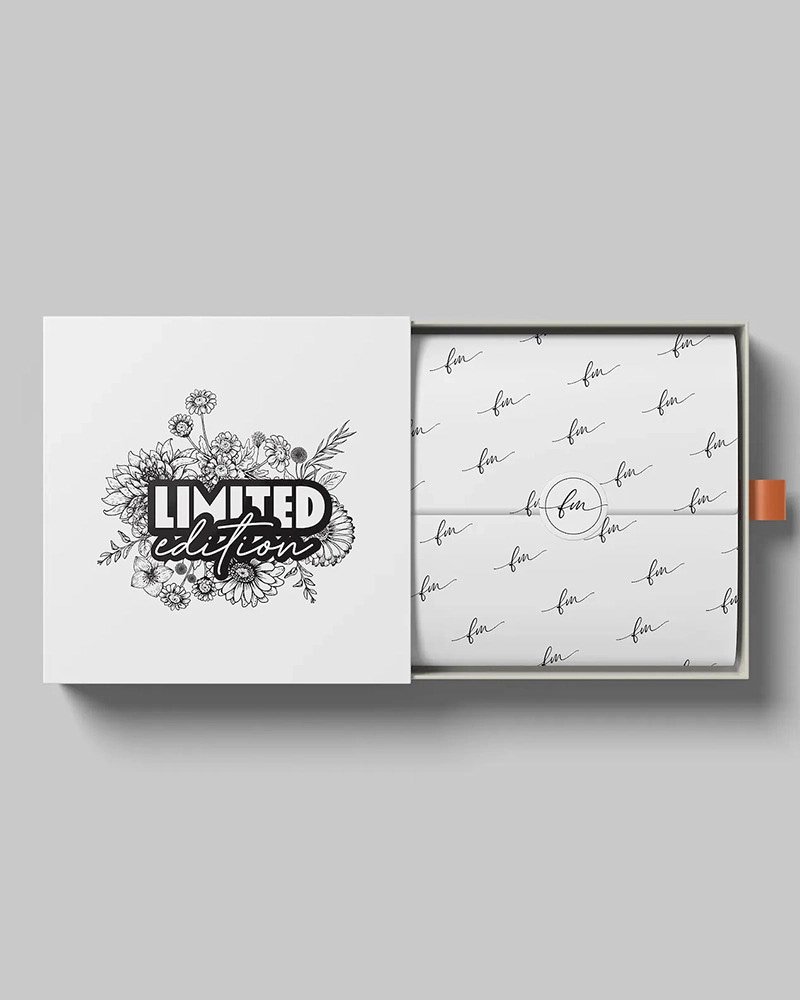 Custom logo gift box packaging
