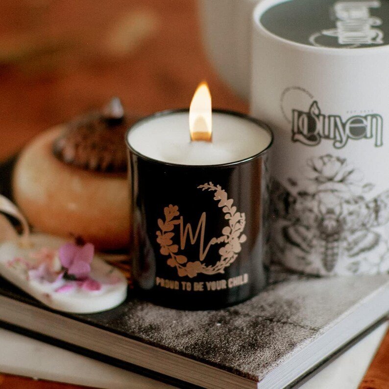 Hand-Poured Soy Candle in Ceramic Jar — photo 10